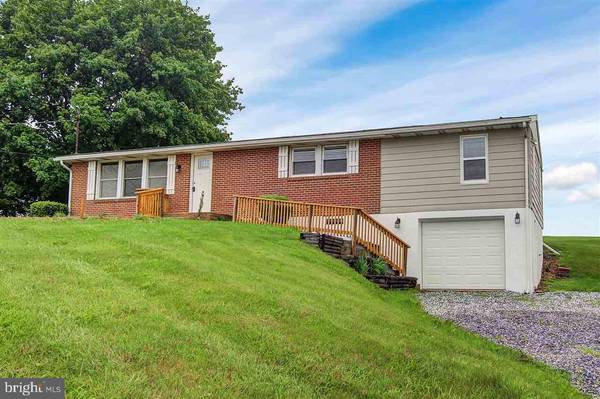 4853 PLANK RD, Stewartstown, PA 17363