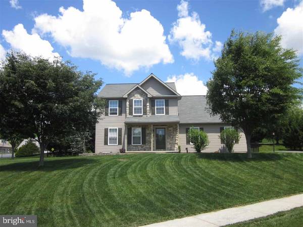 545 ABBEY DR, Mt Wolf, PA 17347