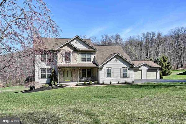 696 RIDGE RD, Lewisberry, PA 17339