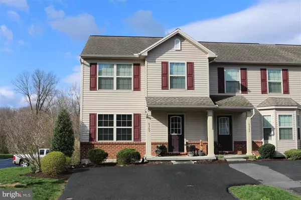 6360 CREEKBEND DR, Mechanicsburg, PA 17050