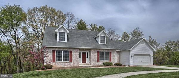 1524 COLLINGDALE CIR, Mechanicsburg, PA 17050