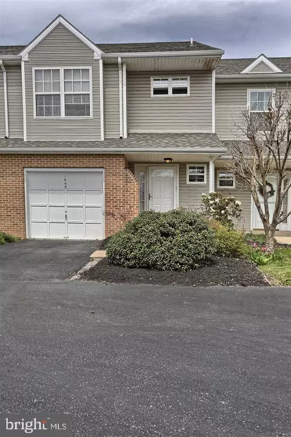 1645 MACINTOSH WAY, Hummelstown, PA 17036