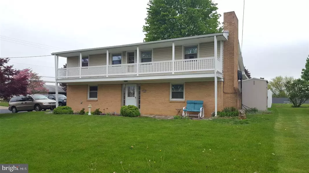 826 CHARLES AVE, Mechanicsburg, PA 17055