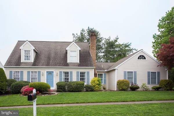 2082 SOUTHPOINT DR, Hummelstown, PA 17036