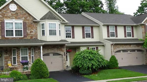 402 PIN OAK CT, Mechanicsburg, PA 17050