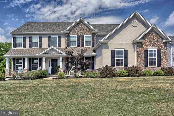 15 BALFOUR DR, Mechanicsburg, PA 17050