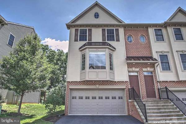 6340 CREEKBEND DR, Mechanicsburg, PA 17050