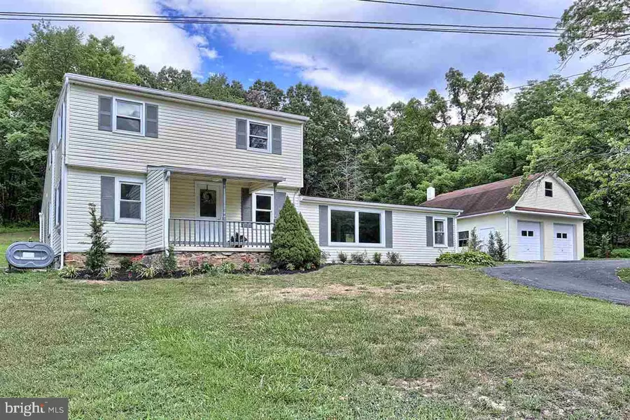 212 SHERWOOD DR, Carlisle, PA 17015