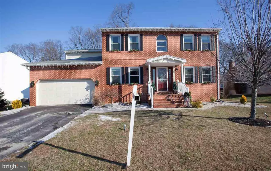 6134 CHARING CROSS, Mechanicsburg, PA 17050