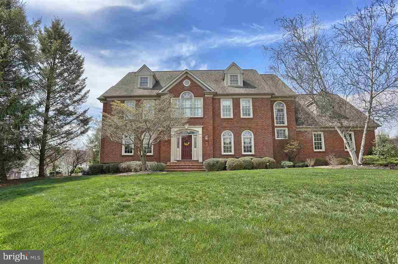 Mechanicsburg, PA 17050,1801 SILVER PINE CIR
