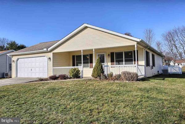 42 HONEYSUCKLE DR, Mechanicsburg, PA 17050