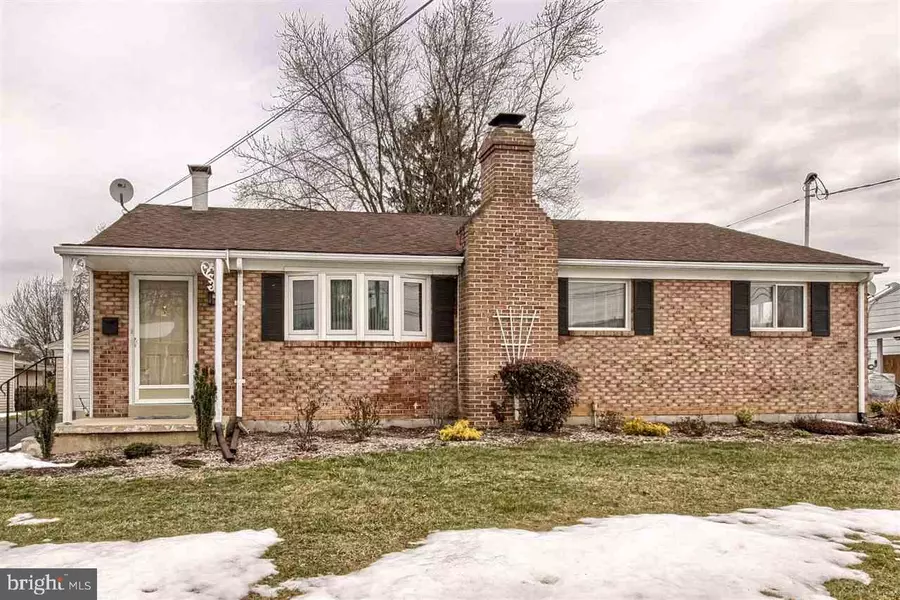 4 PLAINVIEW RD, Camp Hill, PA 17011