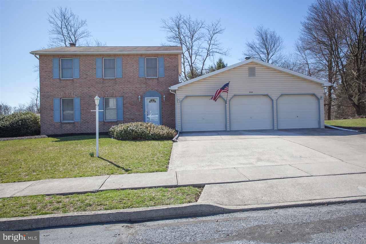 5705 OAK AVE, Harrisburg, PA 17112