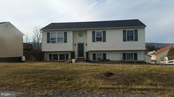 238 GREENLEAF RD, Strasburg, VA 22657