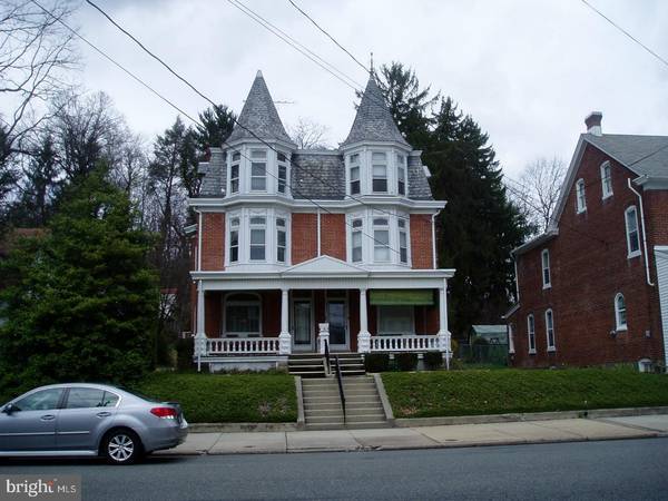 141 W PHILADELPHIA AVE, Boyertown, PA 19512