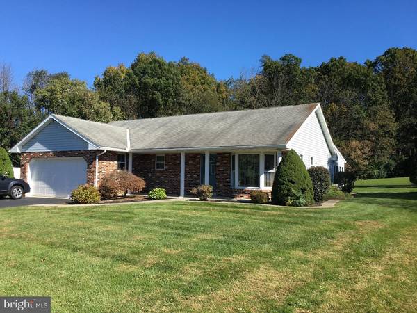 202 LONGLEAF DR, Blandon, PA 19510