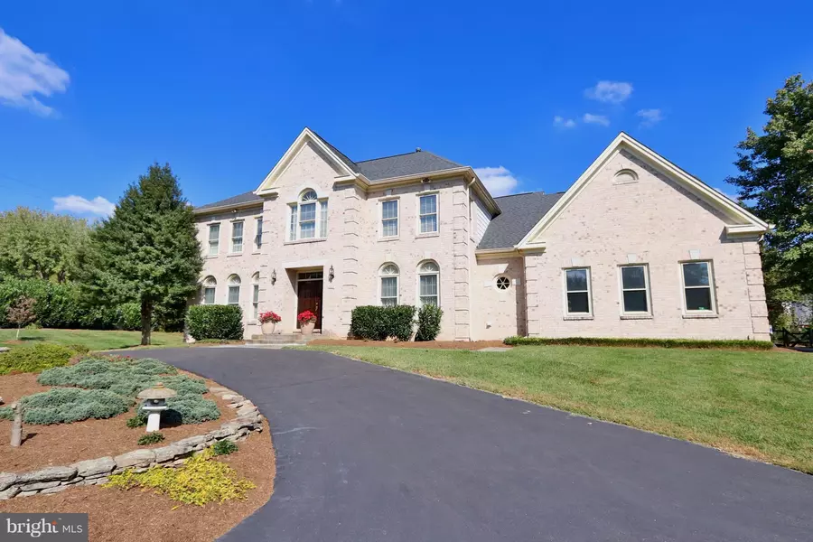 1202 COLVIN MEADOWS LN, Great Falls, VA 22066