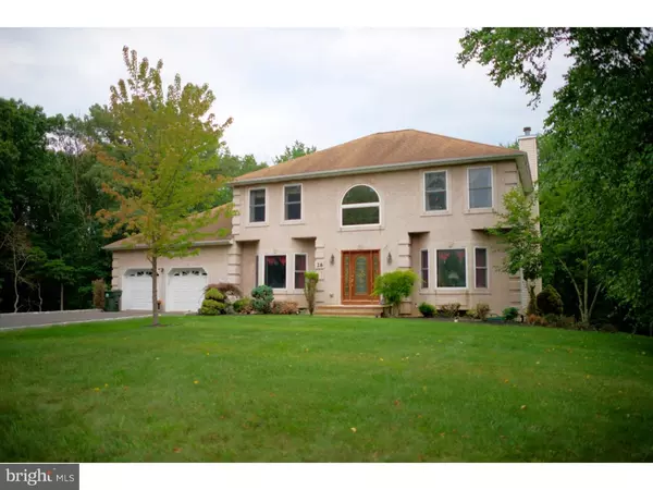 28 PIONEER CT, Freehold, NJ 07728