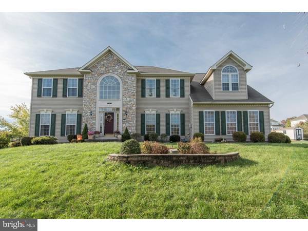 907 MAPLEWOOD DR, Douglassville, PA 19518