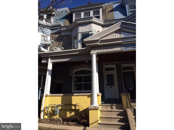 933 N FRONT ST, Reading, PA 19601