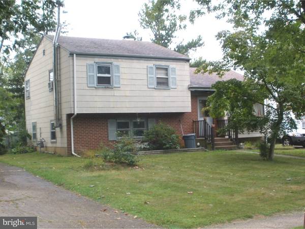 5 CHELMSFORD DR, Ewing, NJ 08618