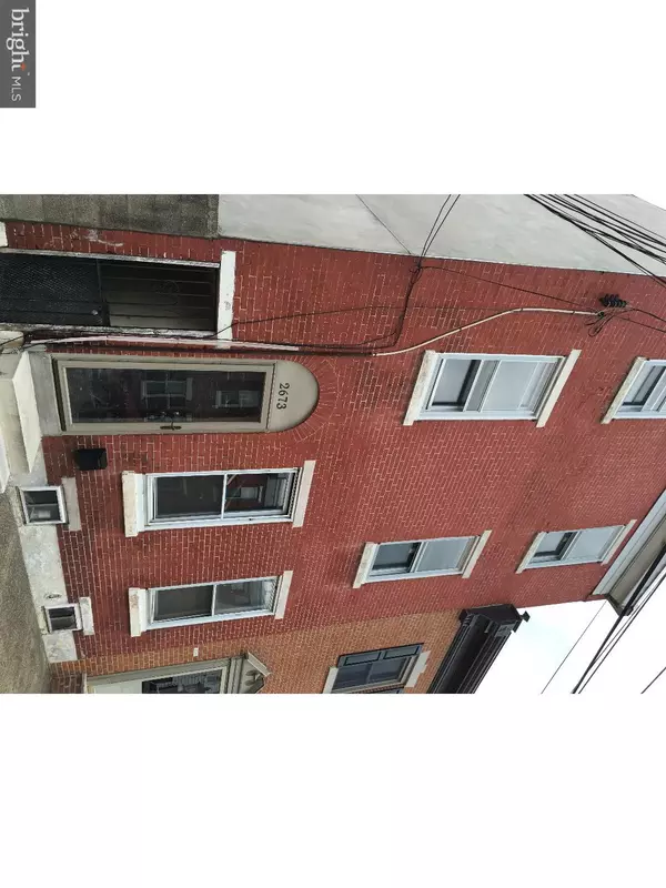 2673 ALMOND ST, Philadelphia, PA 19125