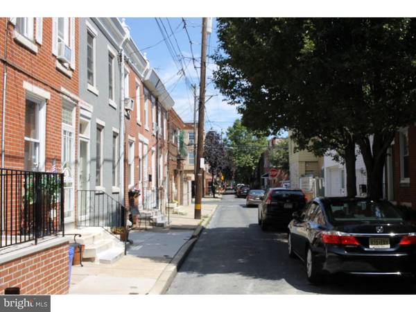 1327 S ALDER ST, Philadelphia, PA 19147