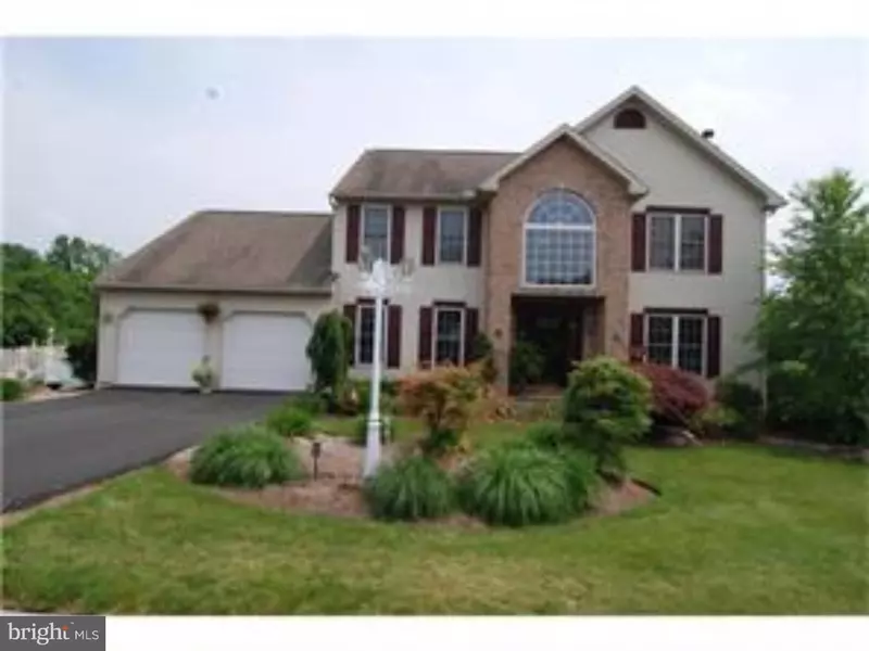 809 ANTIETAM DR, Douglassville, PA 19518