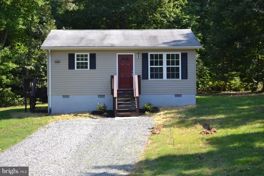 2484 TAYLORSVILLE RD, Barboursville, VA 22923