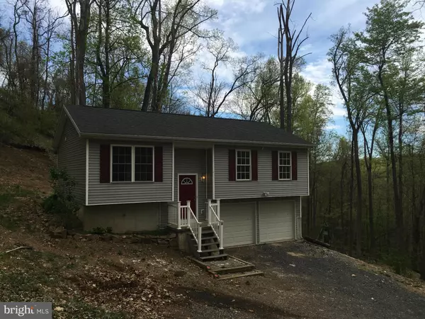 Hedgesville, WV 25427,809 MAVERICK TRL