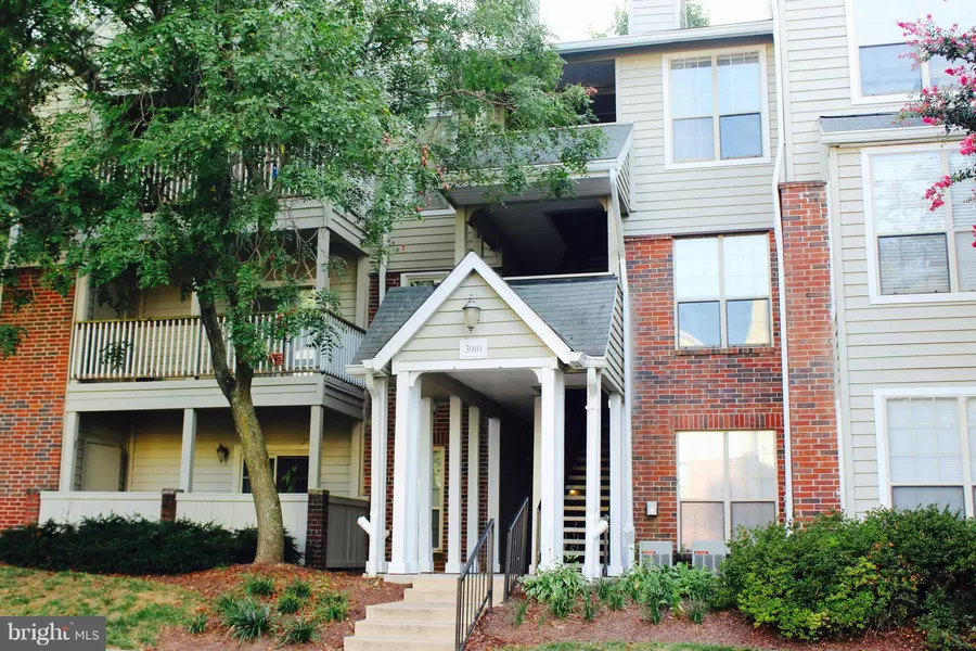 3910 PENDERVIEW DR #632, Fairfax, VA 22033