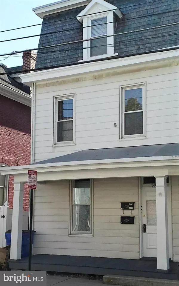 228 LOCUST ST S, Hagerstown, MD 21740