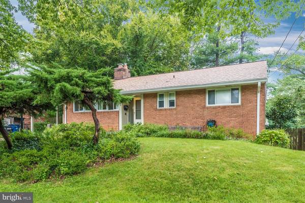 6025 AVON DR, Bethesda, MD 20814