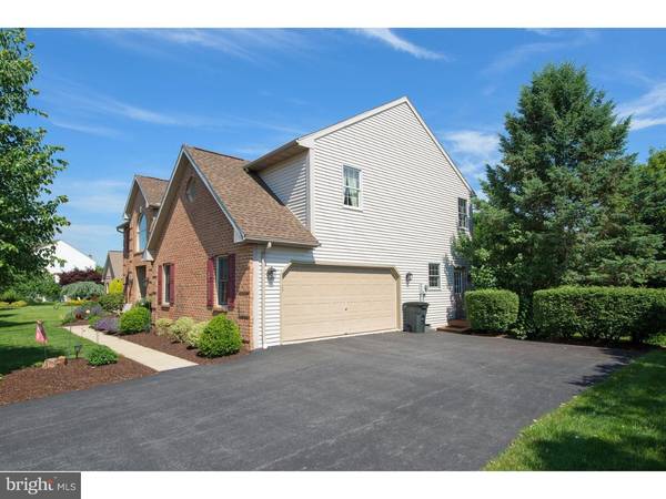 Sinking Spring, PA 19608,27 LAURA CT