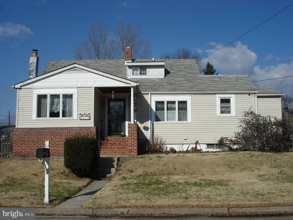 419 DUTTON ST, Aston, PA 19014