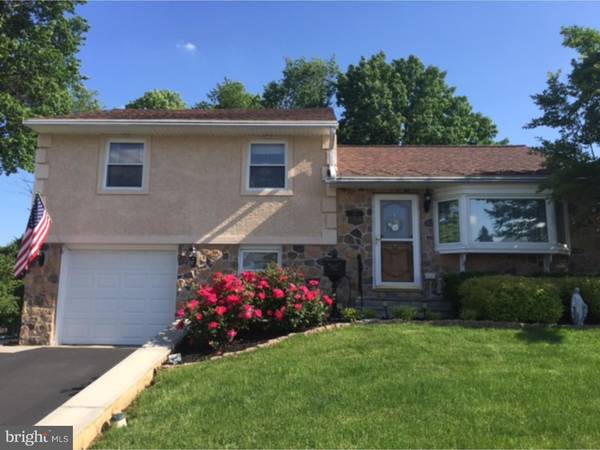 189 CRANBOURNE DR, Broomall, PA 19008