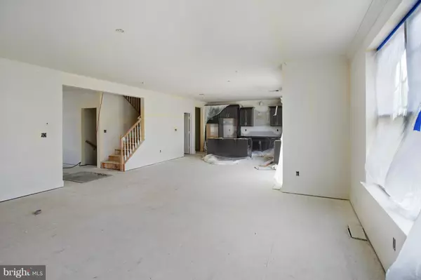 Ellicott City, MD 21043,3915 OLD LEAF CT