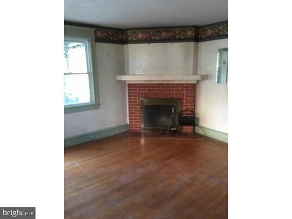 Drexel Hill, PA 19026,4038 LASHER RD