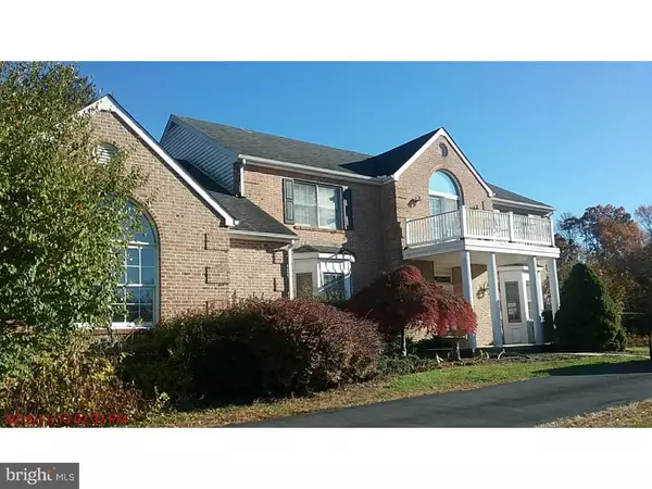 39 LAKEWOOD CIR, Newark, DE 19711