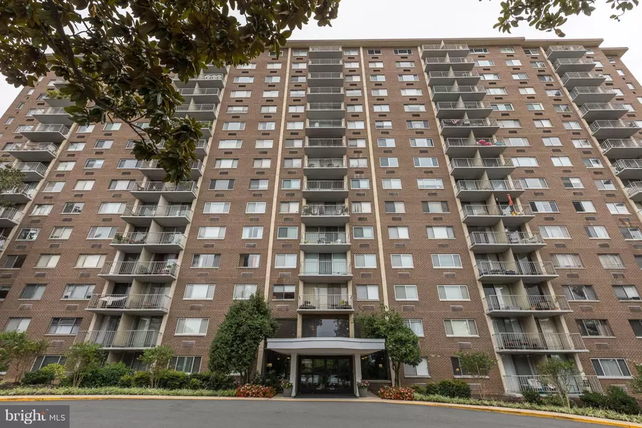 2059 HUNTINGTON AVE #1204, Alexandria, VA 22303