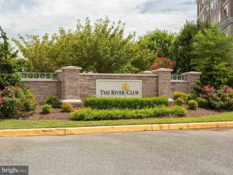 810 BELMONT BAY DR #304, Woodbridge, VA 22191