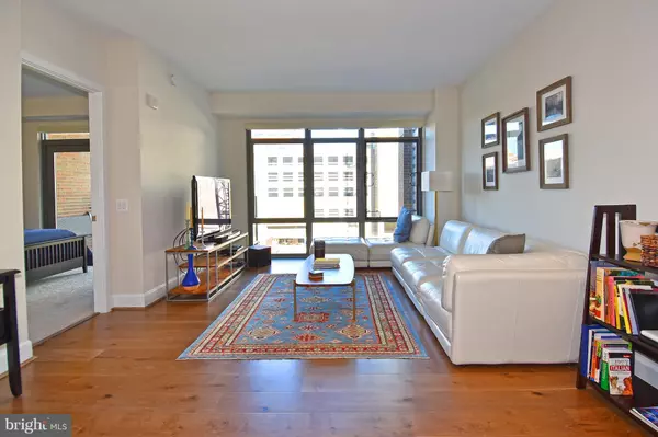 Bethesda, MD 20815,7171 WOODMONT AVE #303