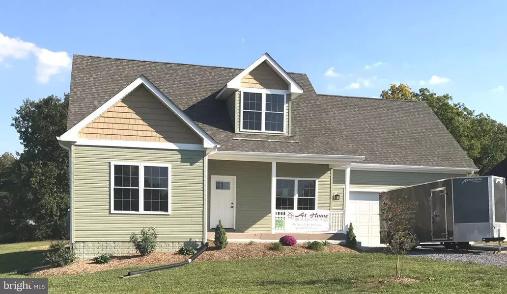 157 GRUBB LANDING, Inwood, WV 25428