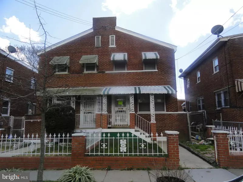 613 DARRINGTON ST SE, Washington, DC 20032