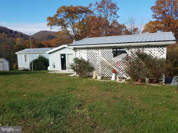 Ridgeley, WV 26753,51 BLACK OAK LN