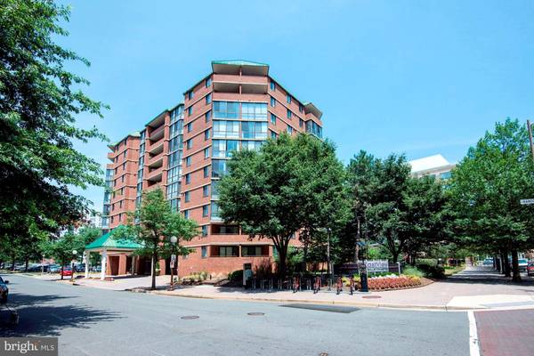 1001 RANDOLPH ST #808, Arlington, VA 22201