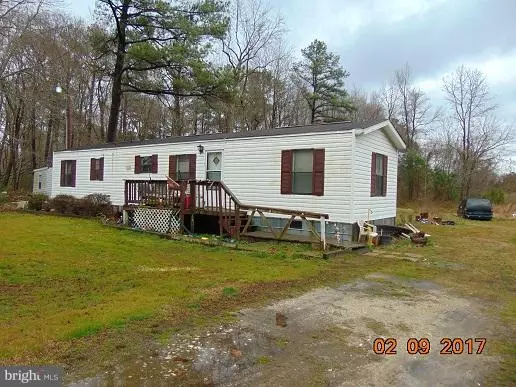 602 GASKINS BEACH RD, Reedville, VA 22539