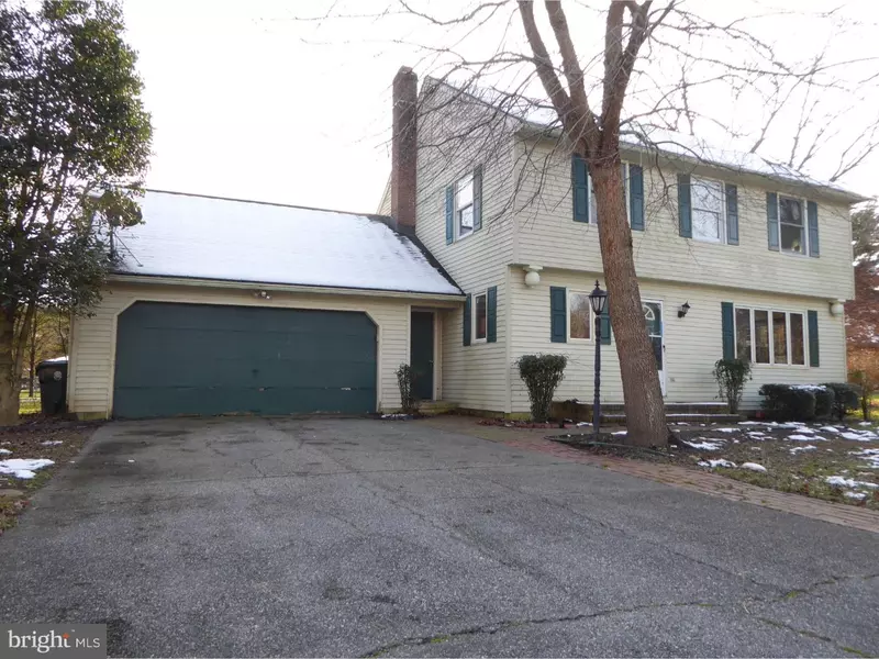 10 DOUGLAS CT, Dover, DE 19901