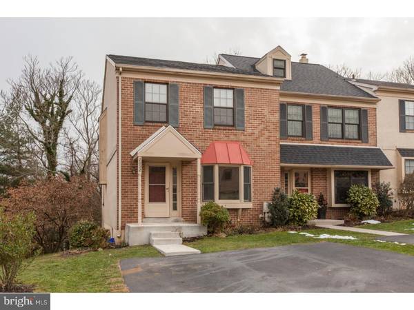 2002 YORKTOWN S, Norristown, PA 19403