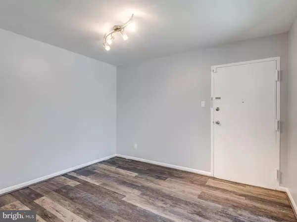 Reston, VA 20190,11627 VANTAGE HILL RD #2A